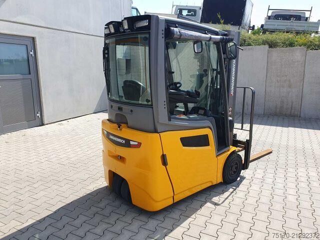 Gabelstapler Jungheinrich EFG 215 / Triplex: 4.25m! / SS / nur 3.488h!