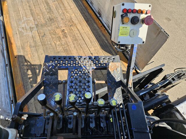 Loading platform MAN TGS 26.360 / 6X2-4 BL / KENNIS ROLLER CRANE / KRAN