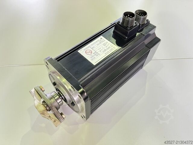 Motor YASKAWA USAFED-09C21S