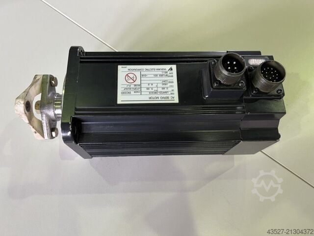 Motor YASKAWA USAFED-09C21S