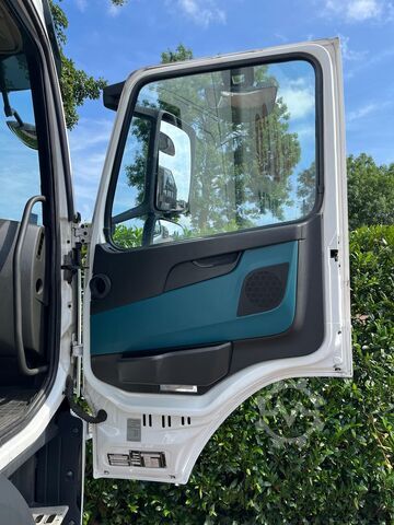 Suitcase Volvo FM 330 VTJ3R