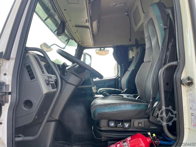 Suitcase Volvo FM 330 VTJ3R