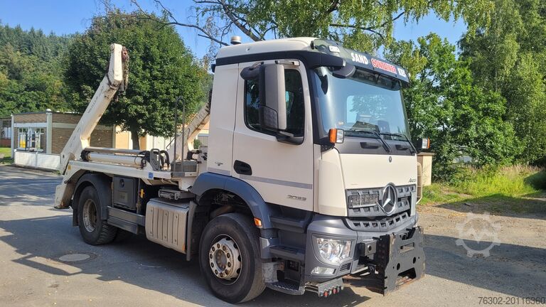 Winterdienstgerät Mercedes-Benz AROCS 2033 Winterdienst Kommunalhydr Sch