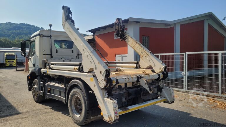 Winterdienstgerät Mercedes-Benz AROCS 2033 Winterdienst Kommunalhydr Sch