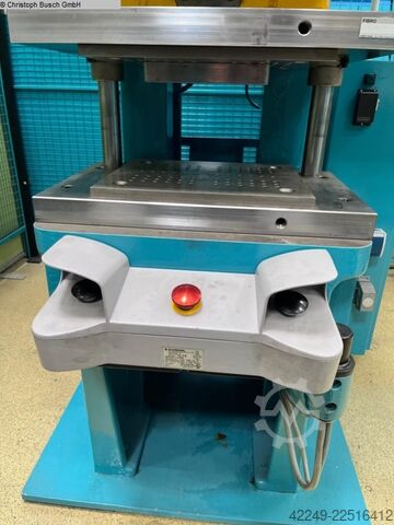 Eccentric Press - Single Column SCHULER PO 40-220