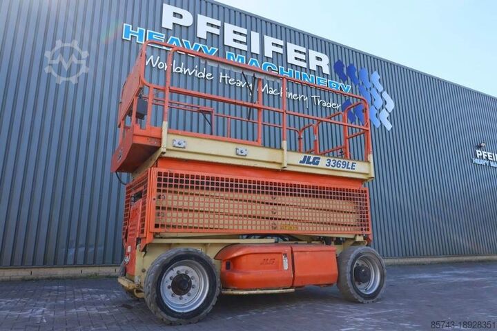 Scherenhebebühne JLG 3369LE Electric, 12m Working Height, 450kg Capacit