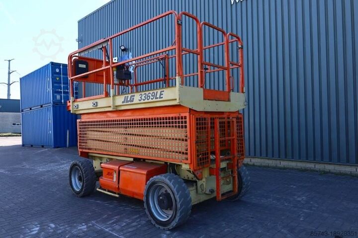 Scherenhebebühne JLG 3369LE Electric, 12m Working Height, 450kg Capacit