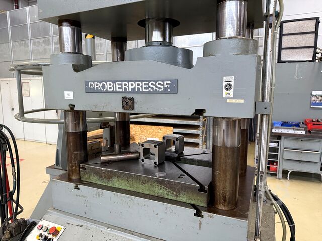 Sample press HESSMERT HYDR