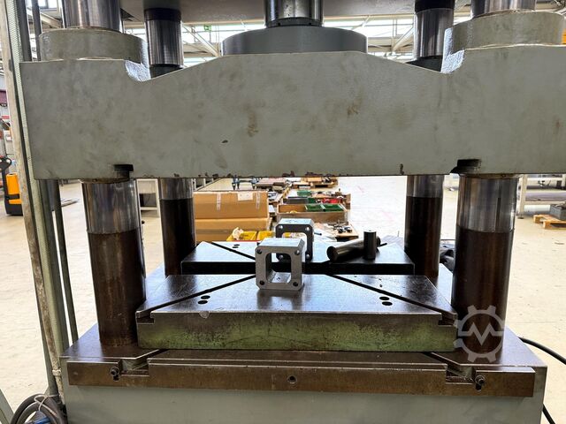 Sample press HESSMERT HYDR