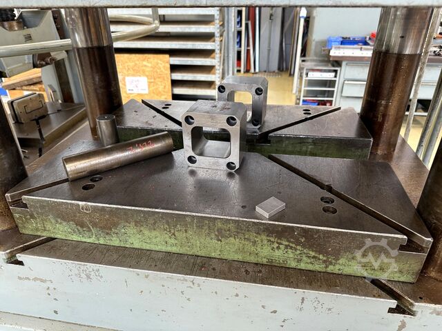 Sample press HESSMERT HYDR