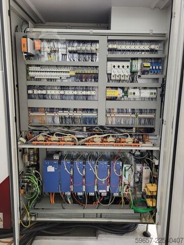 5-Achsen CNC-Bearbeitungszentrum RÖDERS RXP 800 DS