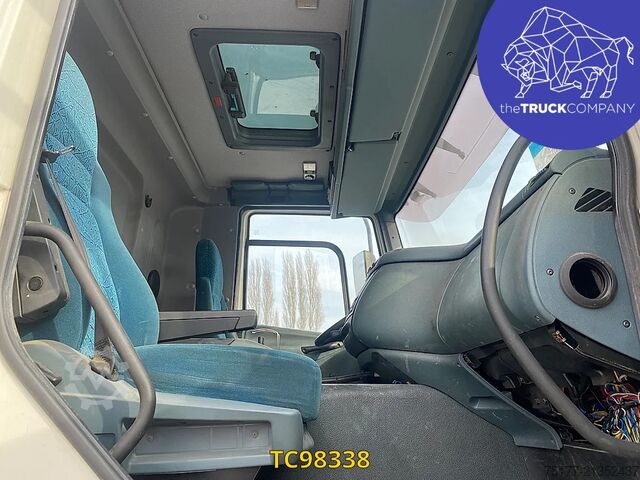 Container transportation DAF CF 85 340