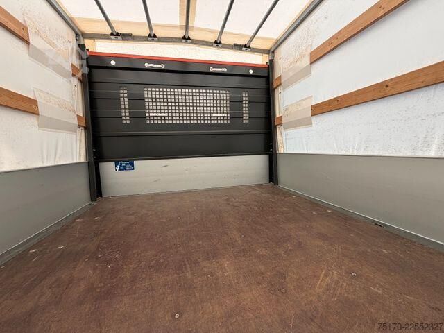 Schiebeplane Mercedes-Benz Sprinter 215 CDI DoKa Klima AHK
