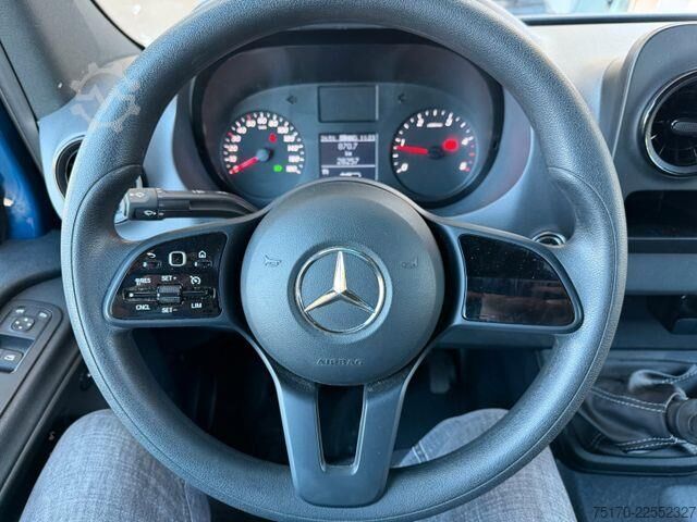 Schiebeplane Mercedes-Benz Sprinter 215 CDI DoKa Klima AHK