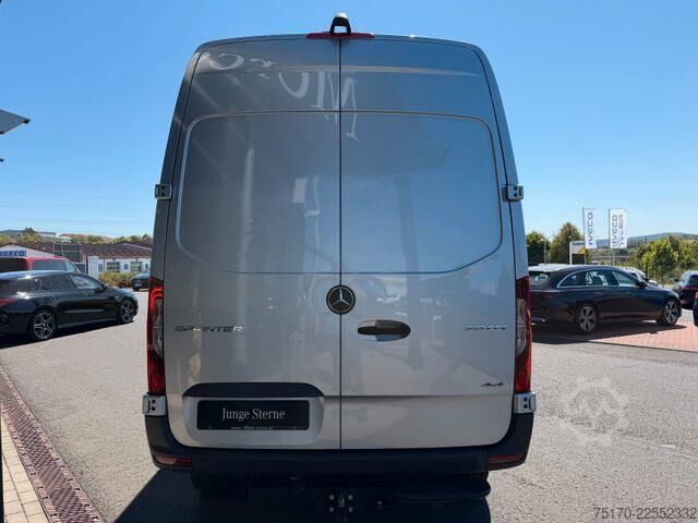 High-roof van Mercedes-Benz Sprinter 319 CDI 4x4 3665 Klima AHK Kamera