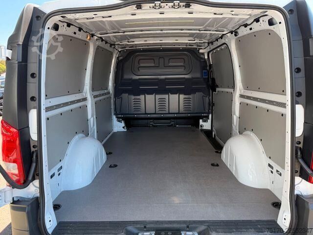 High-roof van Mercedes-Benz Vito 116 CDI Klima Kamera AHK Navi