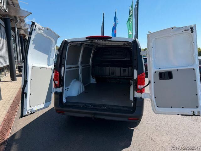 High-roof van Mercedes-Benz Vito 116 CDI Klima Kamera AHK Navi