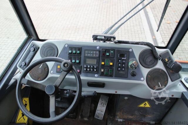 Terminal Tractor Mafi MT25