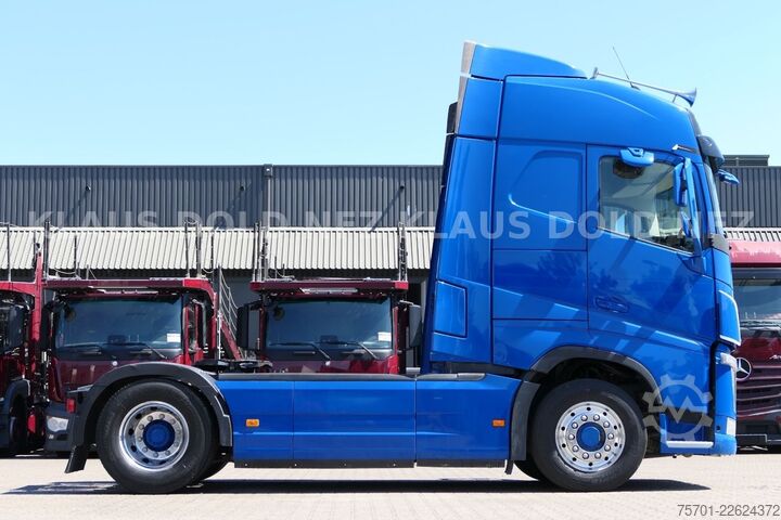 Standard tractor unit VOLVO FH 500 Kipphydraulik Kompressor  X-Track Euro 6