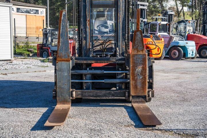 Heavy Forklift - Diesel Kalmar DCE 160-12