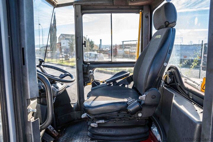 Heavy Forklift - Diesel Kalmar DCE 160-12