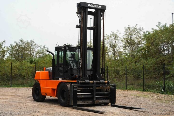 Heavy Forklift - Diesel Doosan D 160 S-5 - nur 4799 Betriebsstunden !!