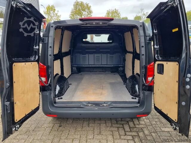 Delivery van Mercedes-Benz Vito 114 CDI/ Airco/ Navi/ E6