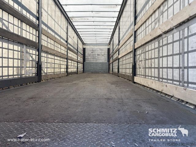 Open semitrailer with tarp Schmitz Cargobull Semitrailer Curtainsider Standard