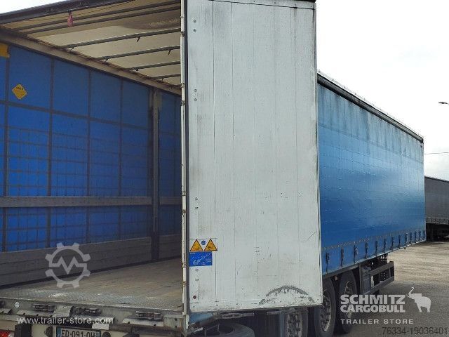 Open semitrailer with tarp Schmitz Cargobull Semitrailer Curtainsider Standard