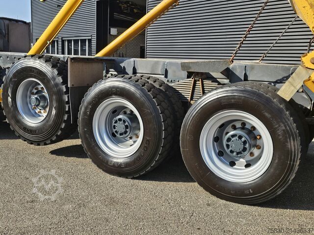 Tipper Volvo FMX 460 10x4 / 30m3 TIPPER / MINING