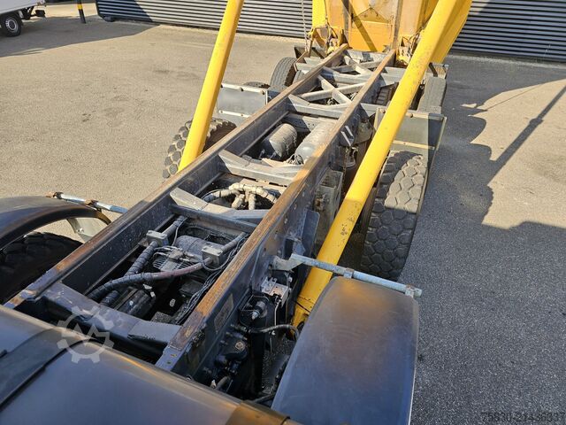 Tipper Volvo FMX 460 10x4 / 30m3 TIPPER / MINING