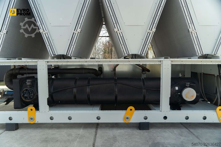 Kältemaschine New Industrial Chiller CLIMAVENETA - 656.5 KW | With warranty