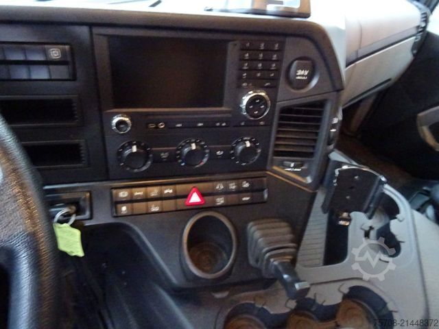 Box truck MERCEDES-BENZ 2533 Antos*7,3m Schwenkwand*LBW*Lift/Lenk*2x AHK