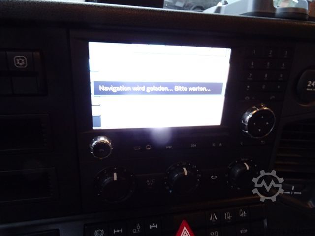 Box truck MERCEDES-BENZ 2533 Antos*7,3m Schwenkwand*LBW*Lift/Lenk*2x AHK