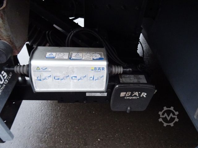 Box truck MERCEDES-BENZ 2533 Antos*7,3m Schwenkwand*LBW*Lift/Lenk*2x AHK