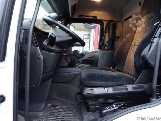 Beverage truck MERCEDES-BENZ 2533 Antos*7,3m Schwenkwand*LBW*Lift/Lenk*2x AHK