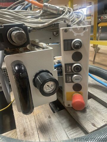Einlaufautomatisierung WEINIG EM 100