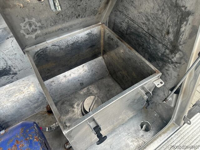 Food tanker Feldbinder LEBENSMITTEL / LEVENSMIDDELEN / FOOD / 33.500L ...