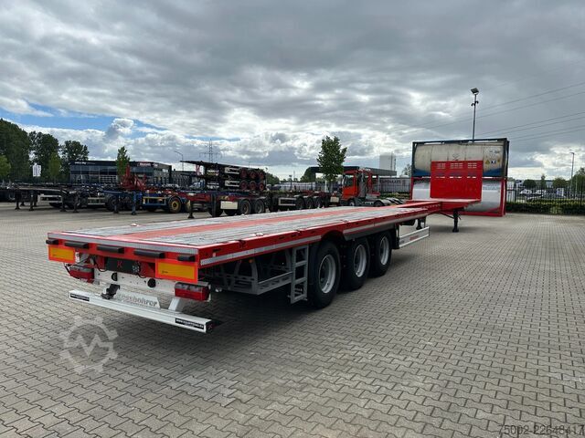 Loading platform Kässbohrer new and unused Heavy-Duty flatbed / 690cm exten...