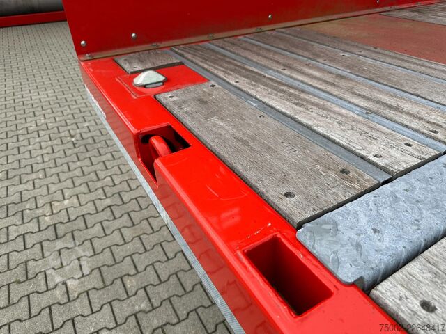 Loading platform Kässbohrer new and unused Heavy-Duty flatbed / 690cm exten...