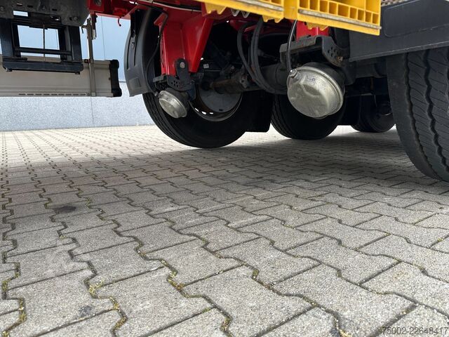 Loading platform Kässbohrer new and unused Heavy-Duty flatbed / 690cm exten...