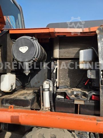 Mobile excavator HITACHI ZX130W