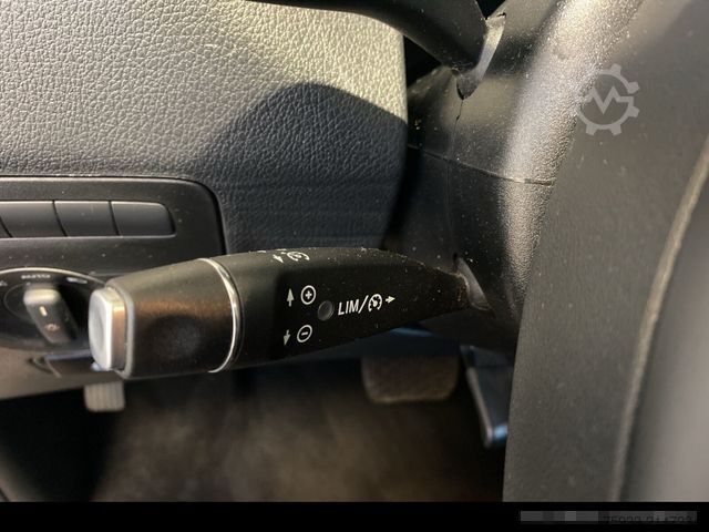 Minibus MERCEDES-BENZ Vito 114 CDI 4x4 Tourer Kompakt AHK, STHZ,4matic