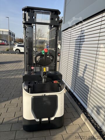 Pallet Stackers Bobcat BSR16N-I