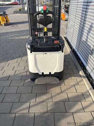 Pallet Stackers Bobcat BSR16N-I