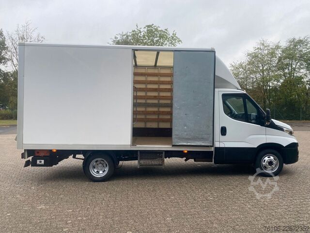 Box van IVECO Daily 35C14 Hi-Matic Koffer mit Ladebordwand