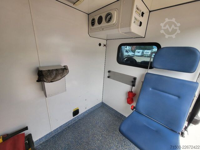 Krankenwagen (Infektionswagen) Mercedes-Benz 906KA35 - Sprinter