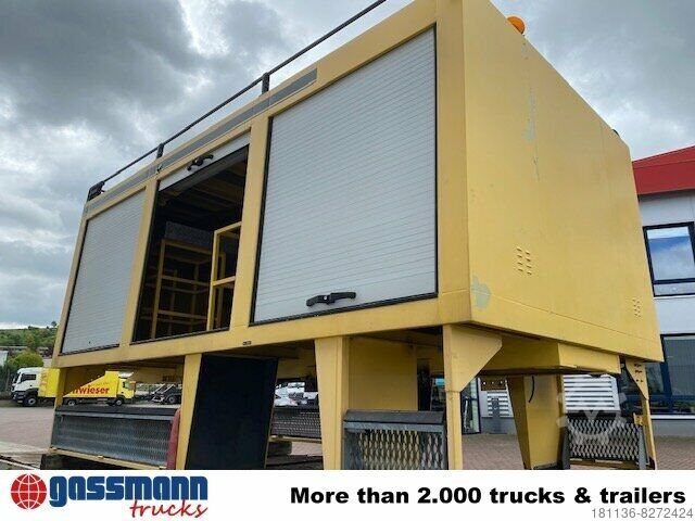 LKW mit Kofferaufbau  Werkstattkofferaufbau mit Stromgenerator