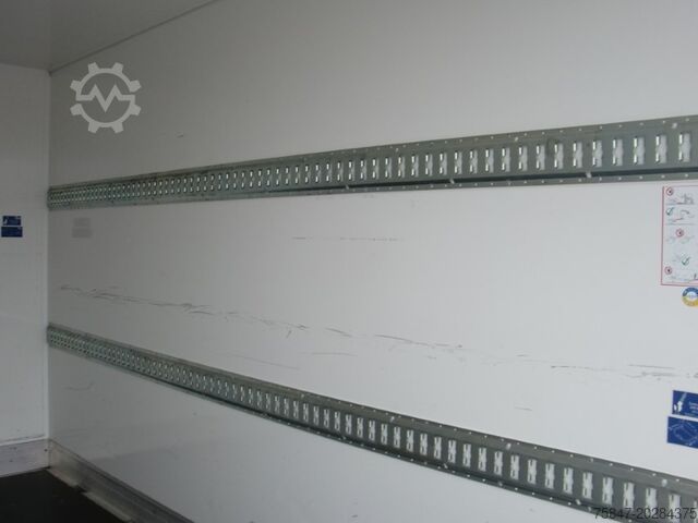 Transporter mit Koffer Mercedes-Benz Sprinter 317 CDI Deepsleeper Navi