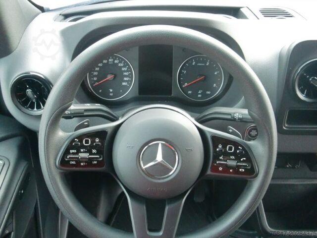 Transporter mit Koffer Mercedes-Benz Sprinter 317 CDI Deepsleeper Navi